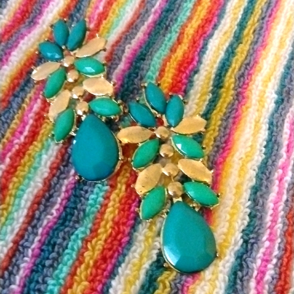 Accessories - Picture 2 of 3